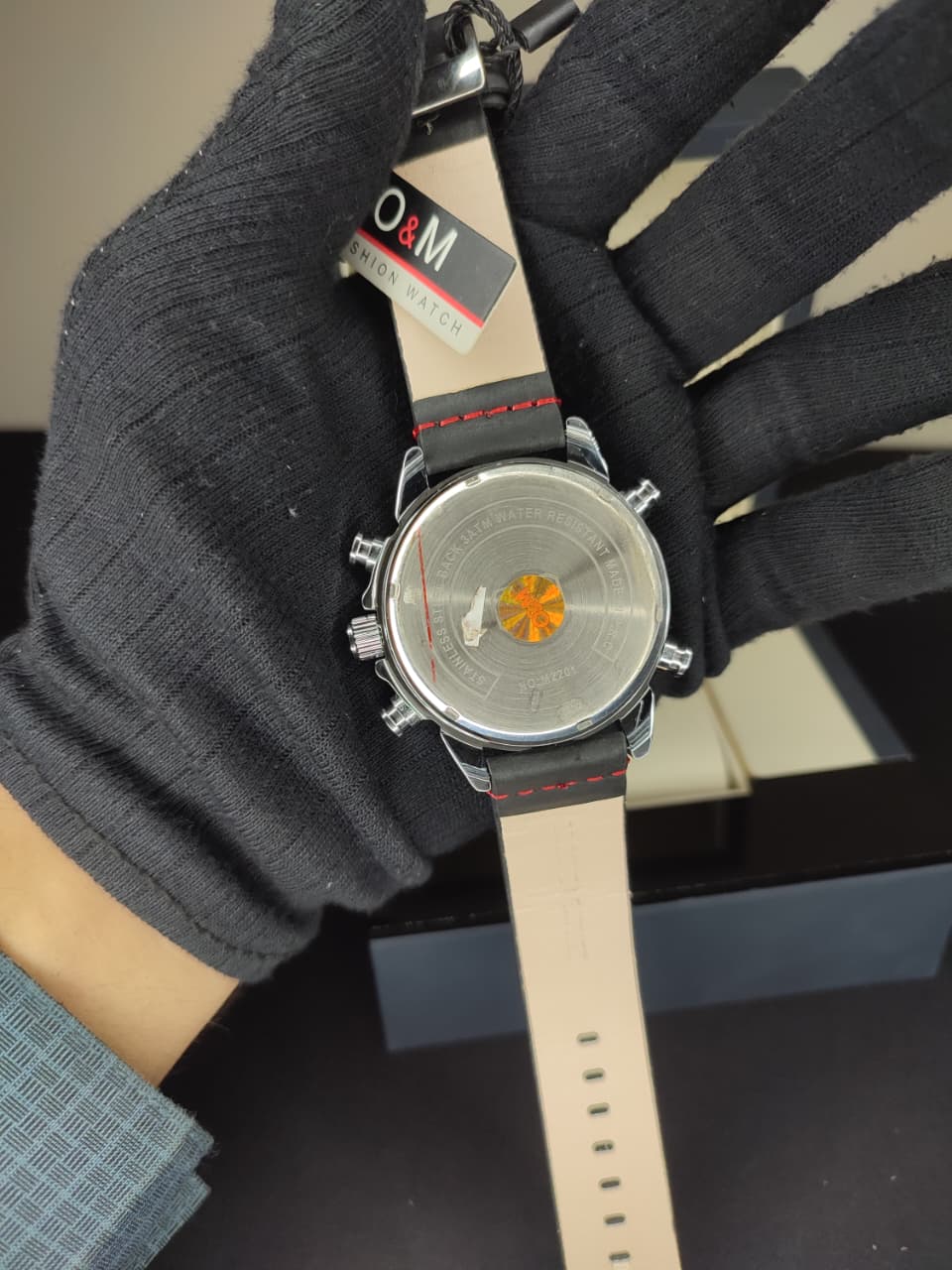 O&M - High Quality Dual time Watch - Leather Straps.