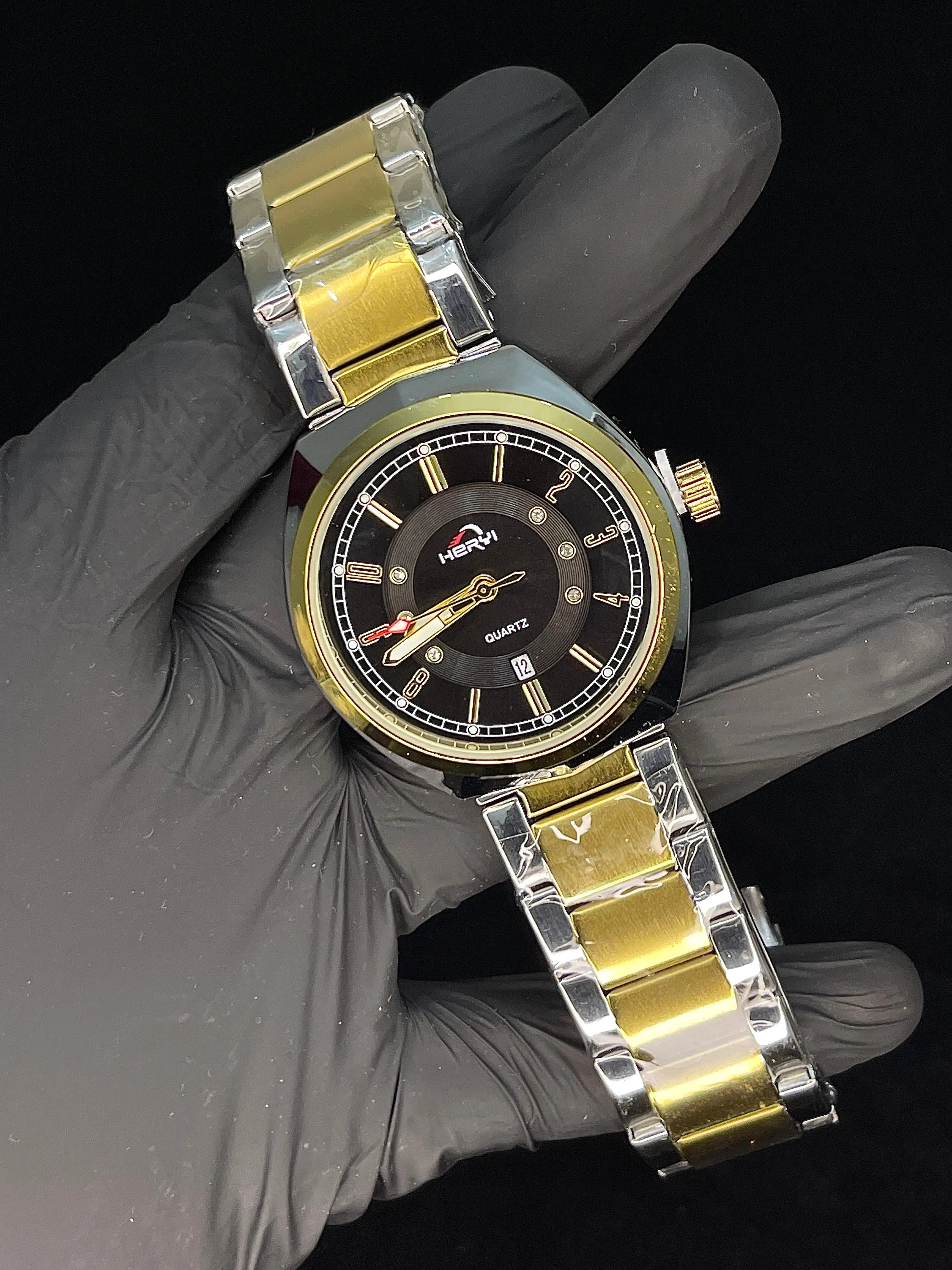 HERYI Classic Stylish Watch.