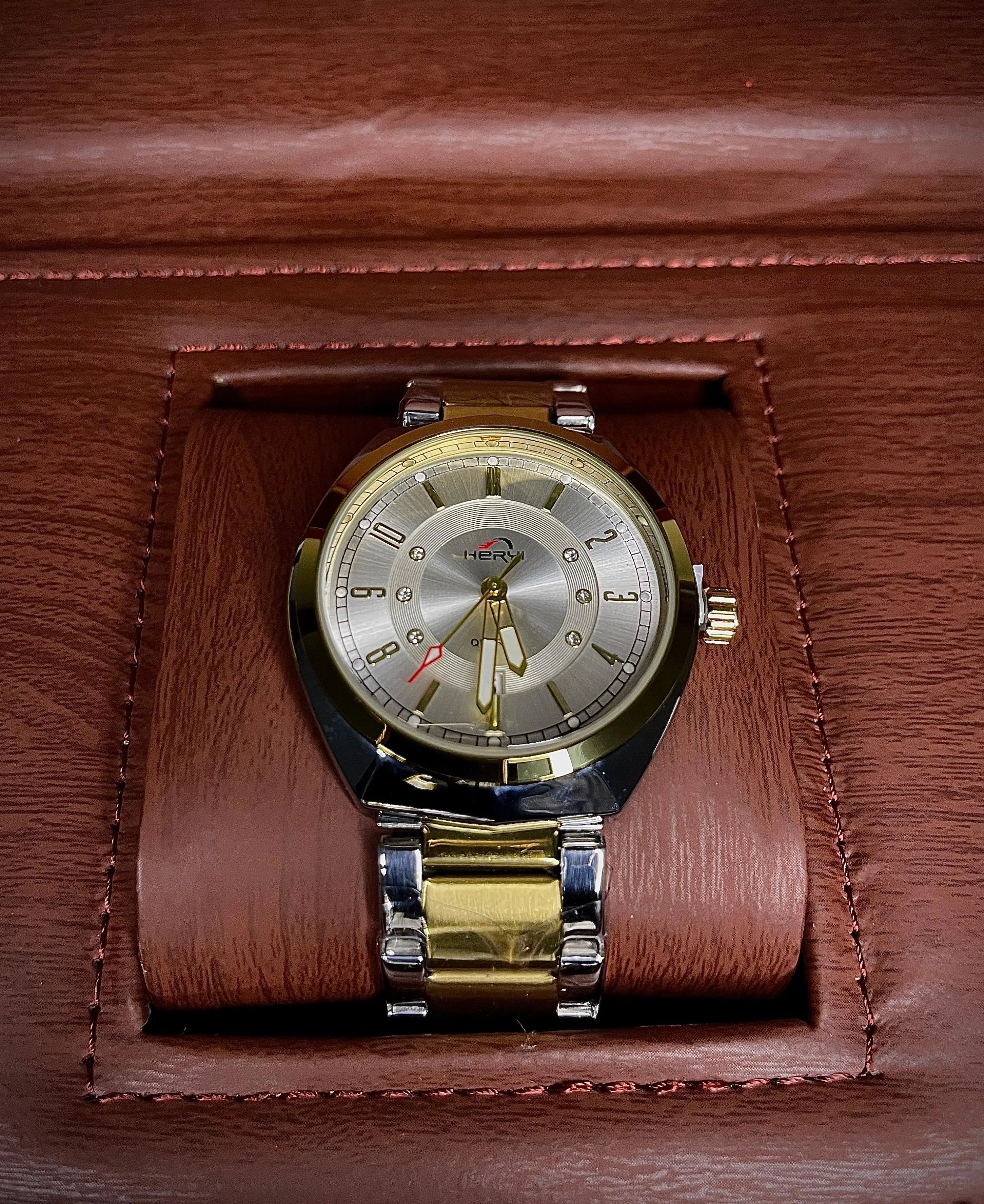 Heryi Classic Stylish Watch